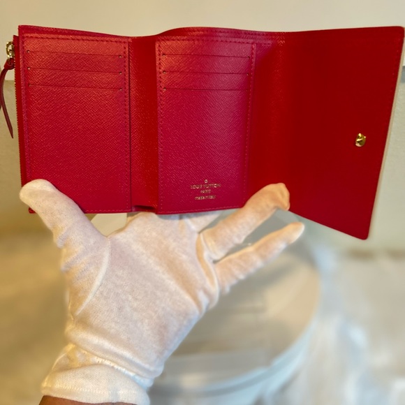 LV Ltd. Ed. Vivienne 2021 Holiday Victorine Wallet - Picture 13 of 16